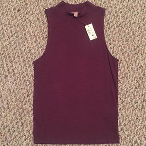 Maroon tank top- S